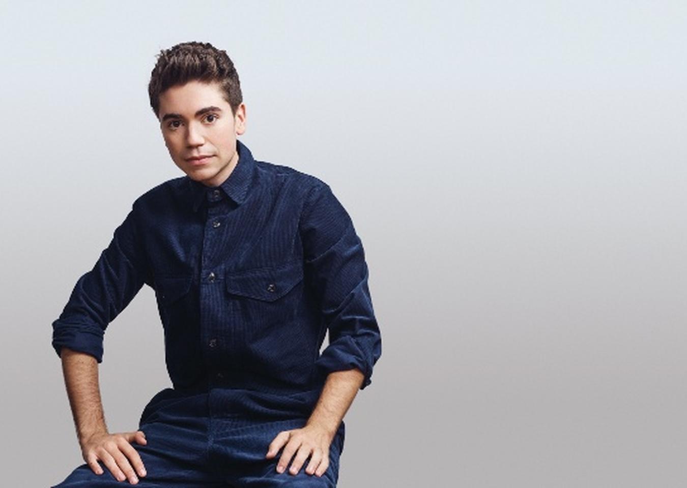 noah galvin trans:A Transcendent Journey